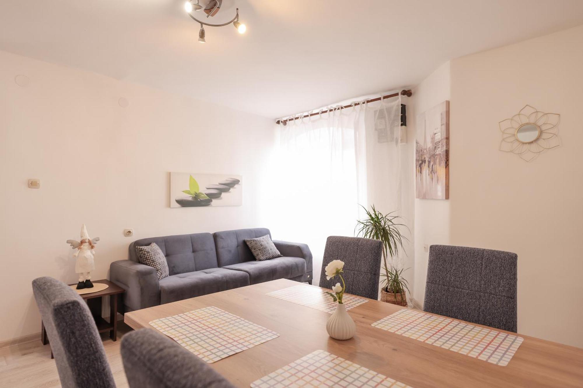 Viva - 2 Bedroom Apt In City Centar Zadar Eksteriør bilde
