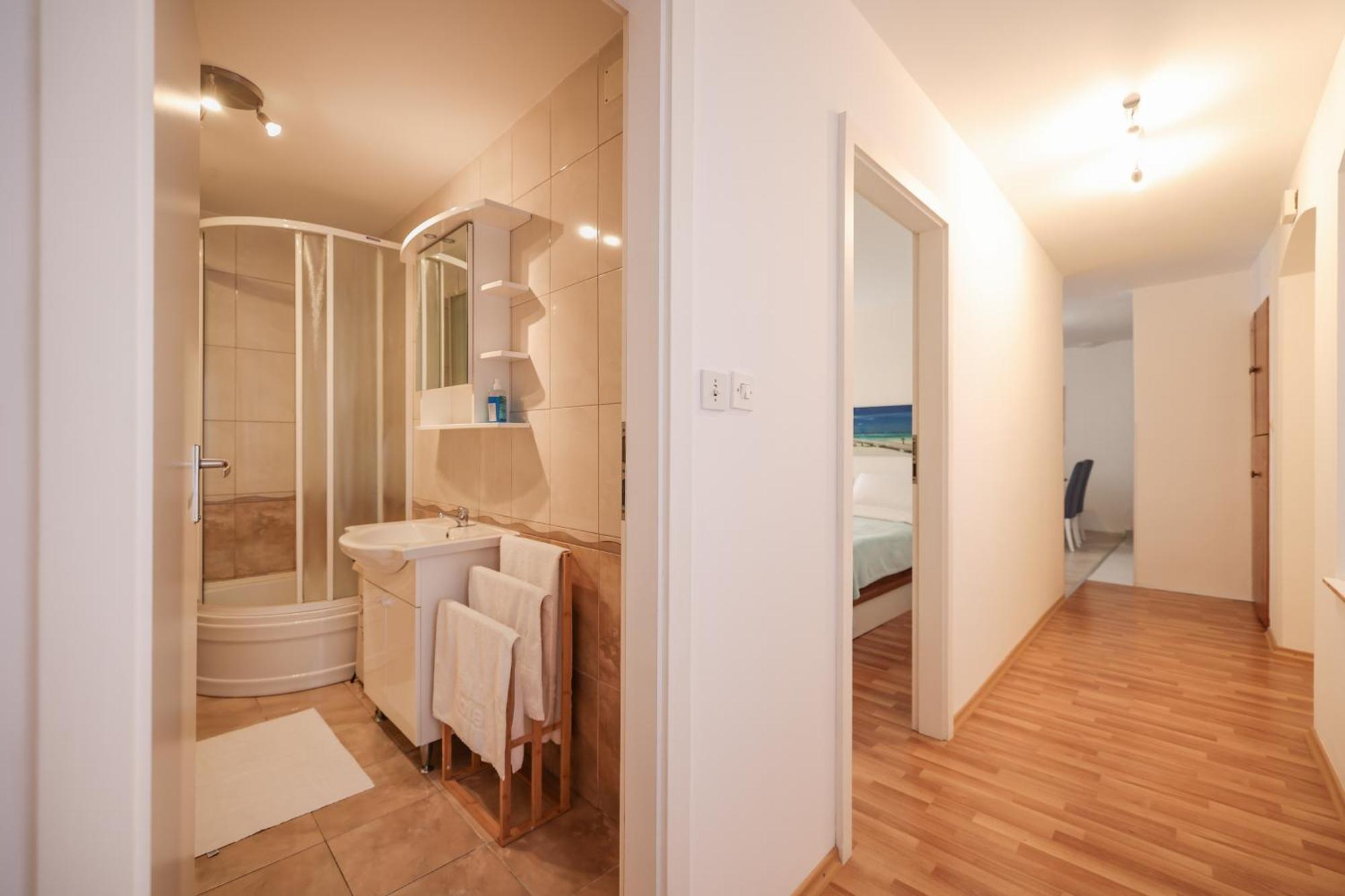 Viva - 2 Bedroom Apt In City Centar Zadar Eksteriør bilde